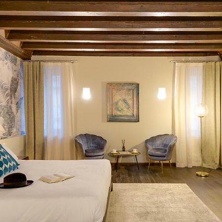 Palazzo Duomo Suites In Udine Center Экстерьер фото