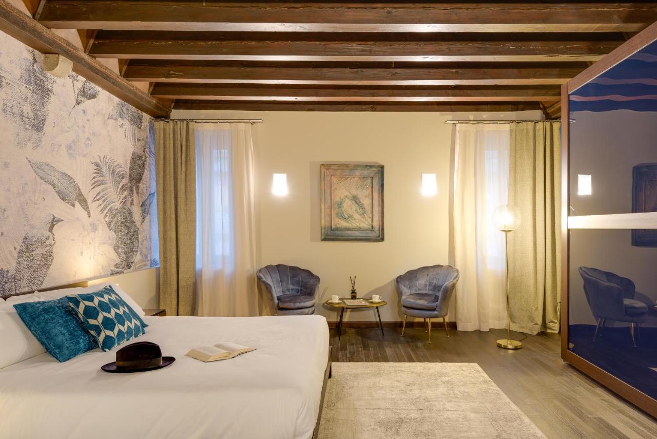 Palazzo Duomo Suites In Udine Center Экстерьер фото