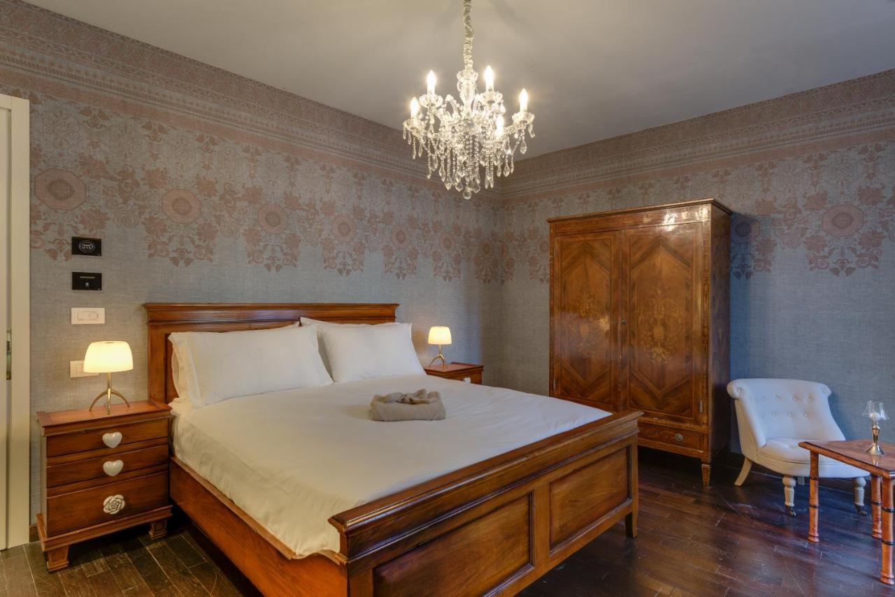 Palazzo Duomo Suites In Udine Center Экстерьер фото